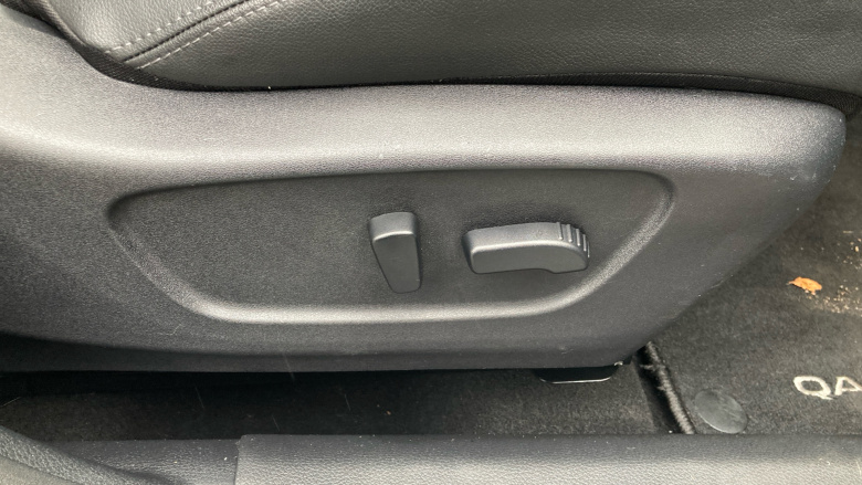 Nissan Qashqai 1.6 DiG-T Tekna 5dr Petrol Hatchback